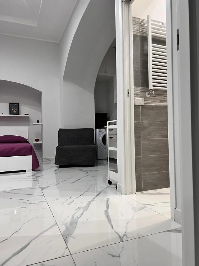 Apartment Diego Hause Duomo Naples
